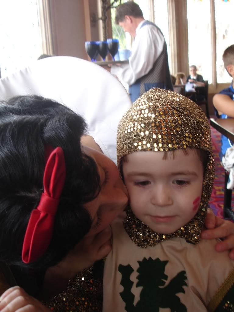 Princess Kiss Photo by weHEARTmickey Photobucket